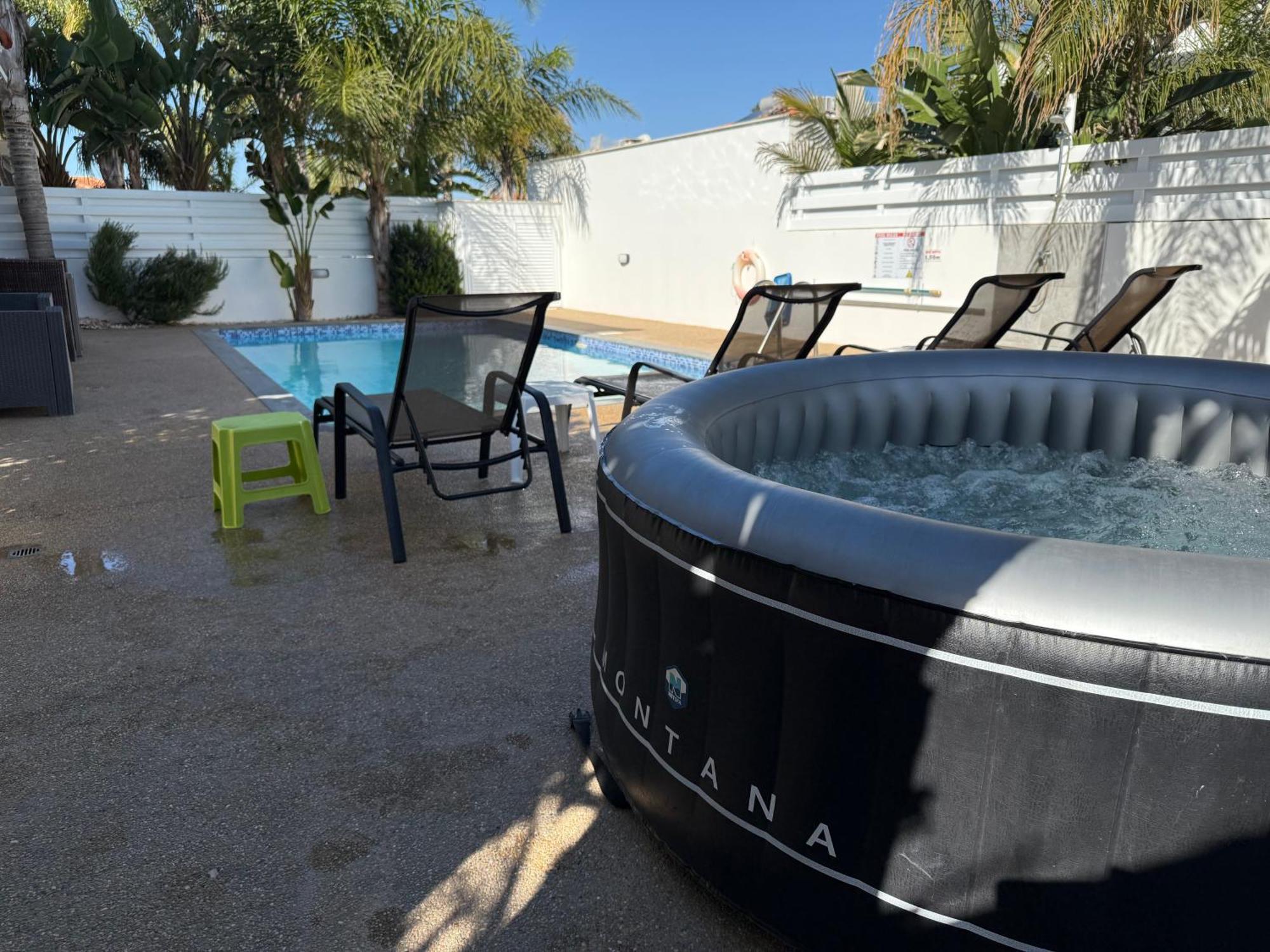 Villa Mario - 2Min Walk From Kapparis Beach Paralimni Exterior foto